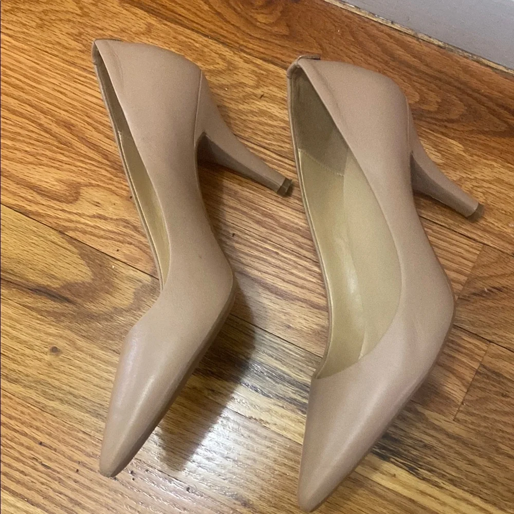 Michael Kors Tan Heels Classic Pointed-Toe Pumps. Final sale. Make me an offer. - Picture 2 of 5
